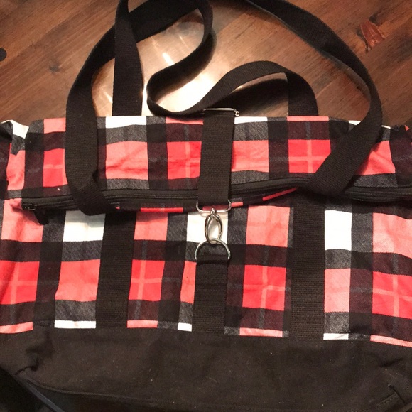 thirty-one Handbags - Thirty-One fold-over weekender
